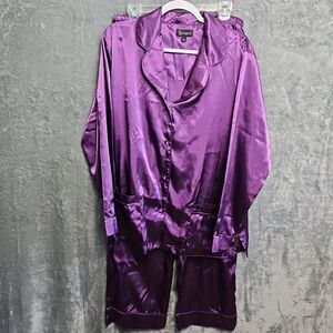 Pajamagram Women's sz Lg Silky Satin PJ Set Purple Long Sleeve Button Down